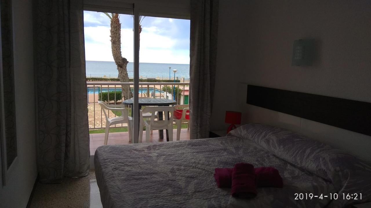 Apartamento Primera Linea De Mar Denia Ngoại thất bức ảnh